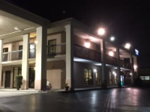 Motel 6 Kingsport, TN Hotels in Sullivan County