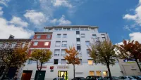 Kosy Appart'hôtel le Champ de Mars Reims Hotels near Monument aux Morts de Witry-lès-Reims