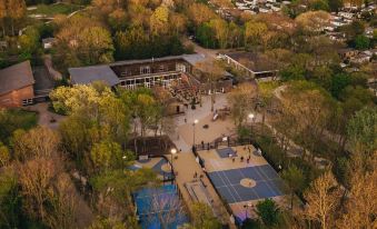 Restyled Holiday Home with Fireplace Near Beach