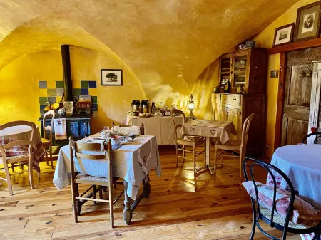 Maison D’hôtes les Méans Отели в г. Понти