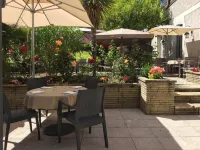 Hôtel Restaurant la Boule d'Or Hotels in Reaux-Sur-Trefle