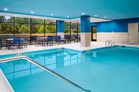Hampton Inn by Hilton Towson فنادق في Towson