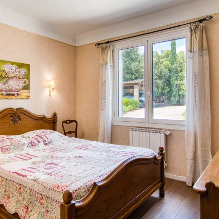 Le Clos des Oliviers Отели в г. Каркес