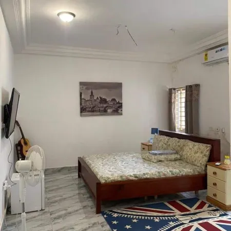 Sleep6-Casa Blanca-PrivateGarden-OffStreet-Kasoa