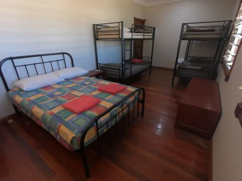 Kimberley Travellers Lodge - Broome YHA