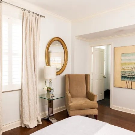 Old Capitol Inn