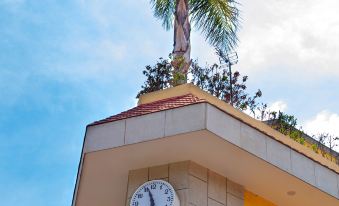 La Casa del Reloj - Zona de Hospitales