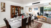 Orchid Villa Fully Equipped Kitchen Hotels in Davenport