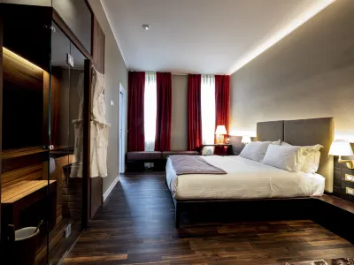 10 Keys Milano Hotels in Milan