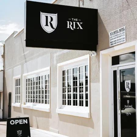 Rix Hotel Motel