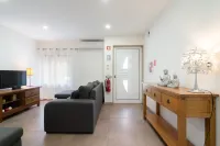 Casas da Petisqueira 61 - Paredes-Oporto Hotels in Freamunde
