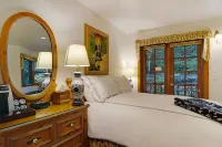 Babbling Brook Inn Hotels in Santa Cruz