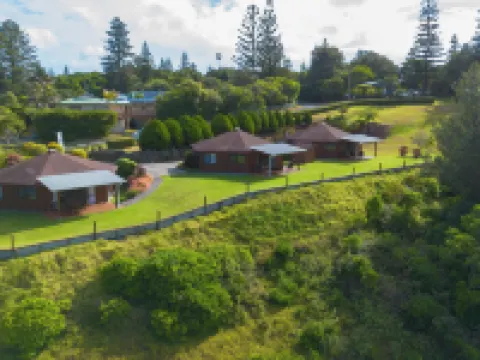 Whispering Pines Cottages Hotels in Burnt Pine
