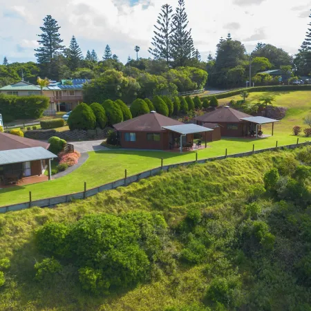 Whispering Pines Cottages Hotels in Burnt Pine