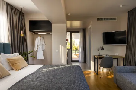 L'Avventura Athens Отели рядом с достопримечательностью «Stoa of Zeus Eleutherios»