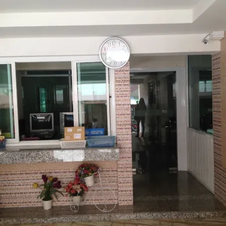 Yaowamal Apartment