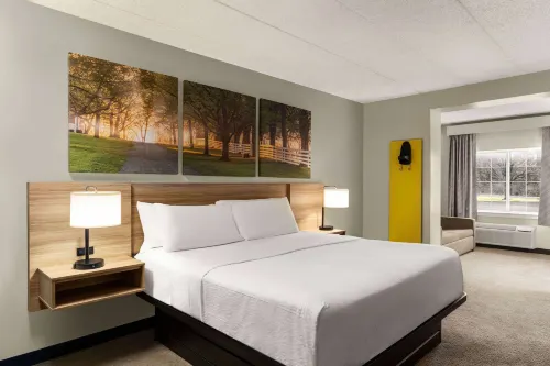 Days Inn & Suites by Wyndham Lancaster Amish Country Hotels in East Hempfield Township