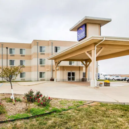 Rodeway Inn & Suites