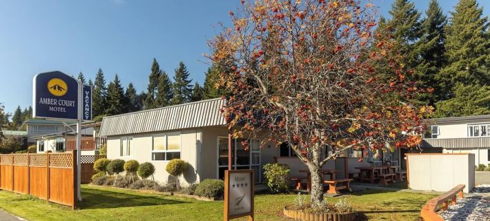 Amber Court Motel Hotels in Te Anau