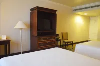 Best Western Plus Nuevo Laredo Inn  Suites