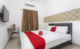 RedDoorz Plus @ Boulevard Residence BSD