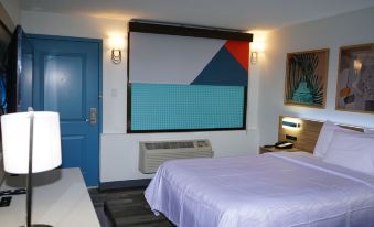Airport Waterfront Inn