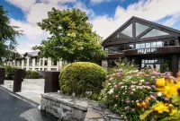 Westport Woods Hotel & Spa - مسبح