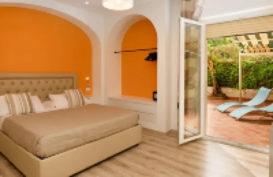 Sorrento Comfort Rooms Con Piscina