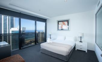 Circle on Cavill - Private Apartments - Apartment Stay