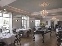 Hotel Fredensborg Store Kro Hotels in Fredensborg