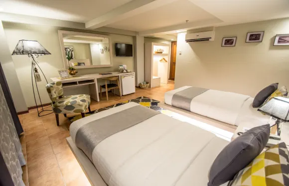 阿爾蒙特城市酒店