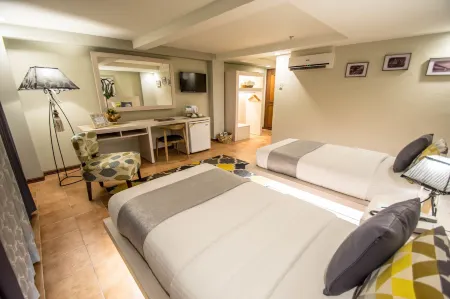 Almont City Hotel Отели рядом с достопримечательностью «Гейзано Бутуан»