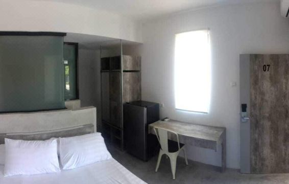 수라바야 숙소 내부 전경