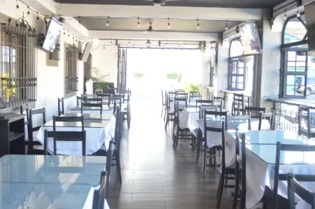 Villa Antigua Отели рядом с достопримечательностью «Парк Панчо Лара»