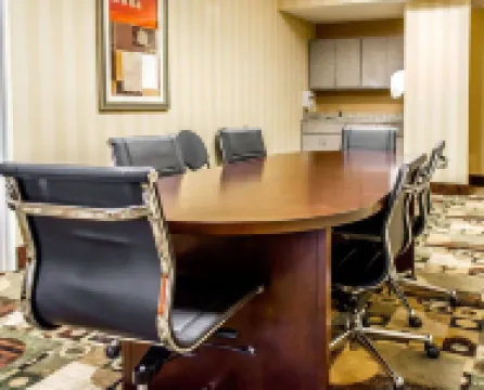 Comfort Inn & Suites Franklin East