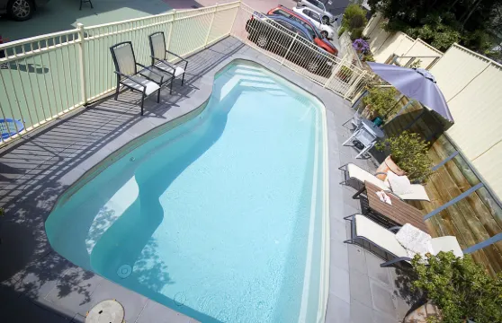 洛恩安克雷奇汽車旅館與別墅酒店