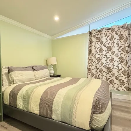 Closest Disneyland Cheerful 4 bedroom home