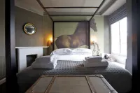 The Kings Arms Hotels in Wotton-under-Edge
