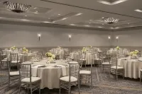 Bakersfield Marriott at the Convention Center Hoteles cerca de Salt 7even Float Center