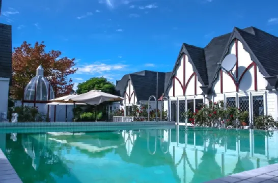 Camelot Motor Lodge Hotels in 