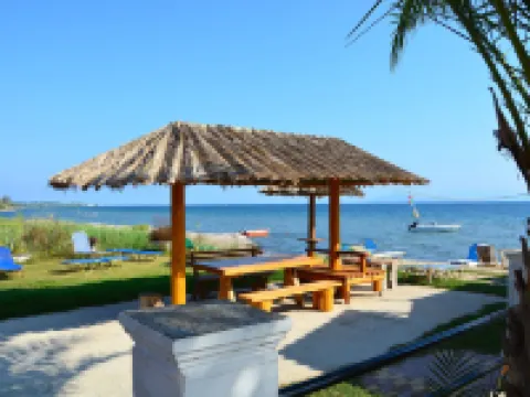 Seafront Apartments Hotels in Kávos