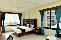 The Castle Crown - Hotel Royal Square, Ahmedabad - parcheggio