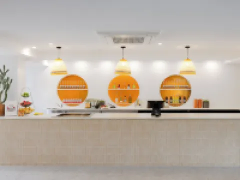 Hotel Hacienda Hotels in Redfern