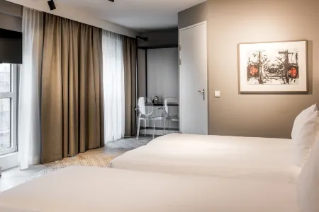 桑頓愛因霍温中心酒店