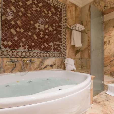 Royal Mirage Deluxe