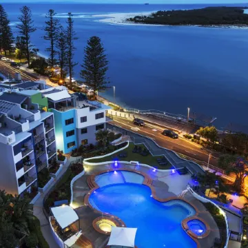 BreakFree Grand Pacific Caloundra Отели рядом с достопримечательностью «Голден-Бич»
