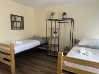 2 Bedroom Downtown Apt Walkable Safe Clean Các khách sạn ở 