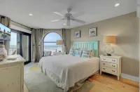 211 Seascape by AvantStay Oceanfront View Pool