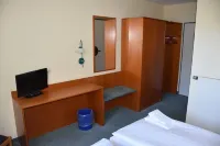Arc Hotel