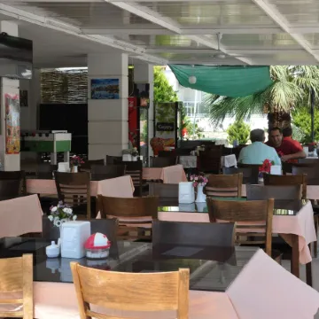 Akbuk Palace Hotel & Residence